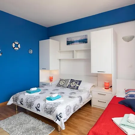 J.b. Beachfront Jesenice (Split-Dalmatia)