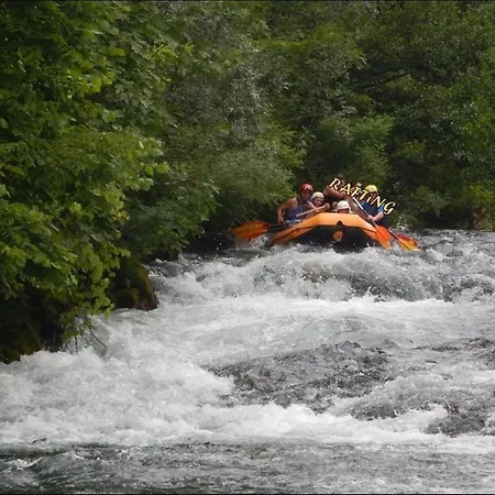 J.b. Beachfront Jesenice (Split-Dalmatia)