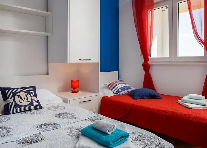 J.b. Beachfront Apartment *
